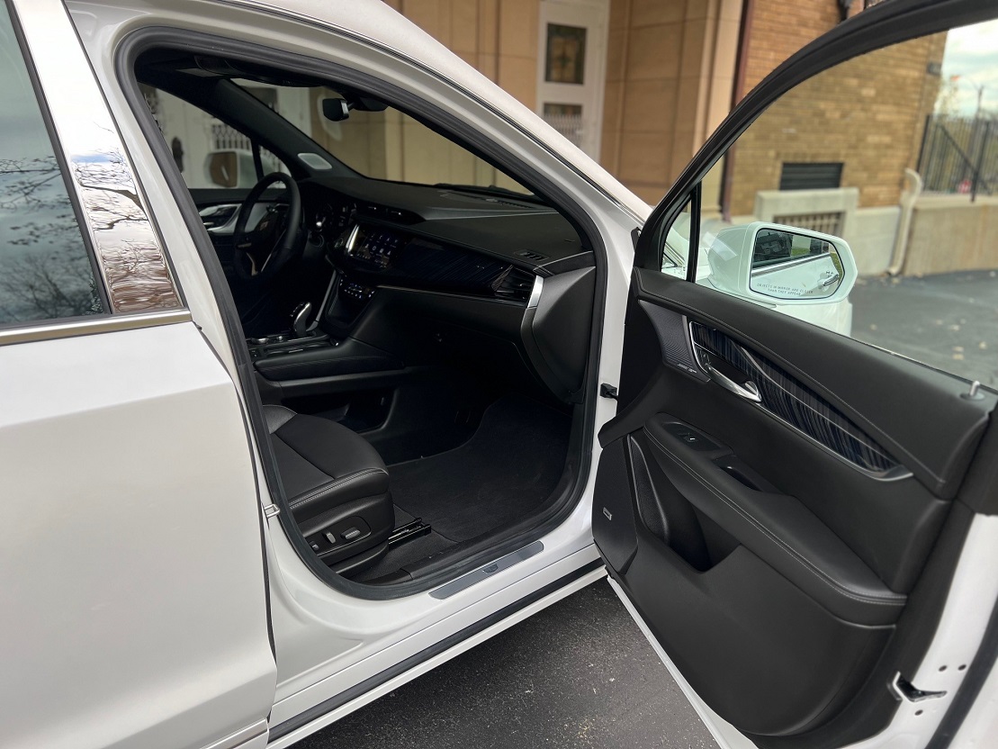 2023 White Cadillac XT6 S&S Victoria Funeral Coach New Hearse for Sale