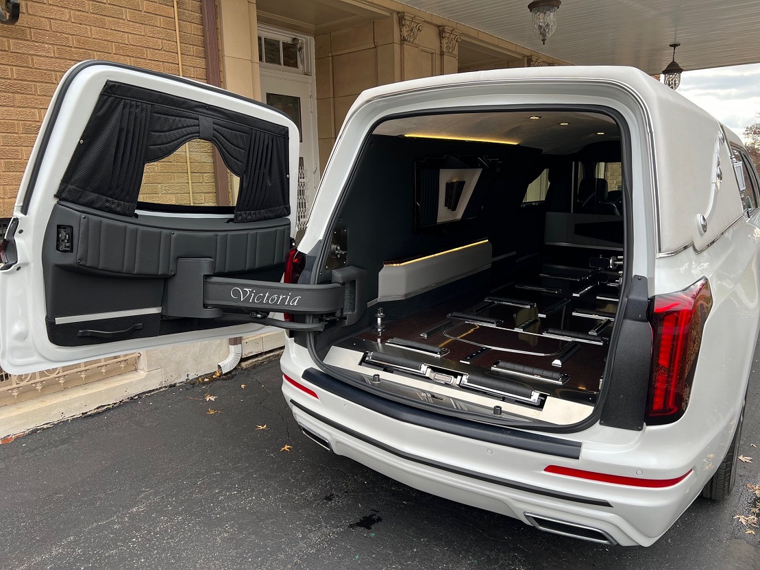 2023 White Cadillac XT6 S&S Victoria Funeral Coach New Hearse for Sale